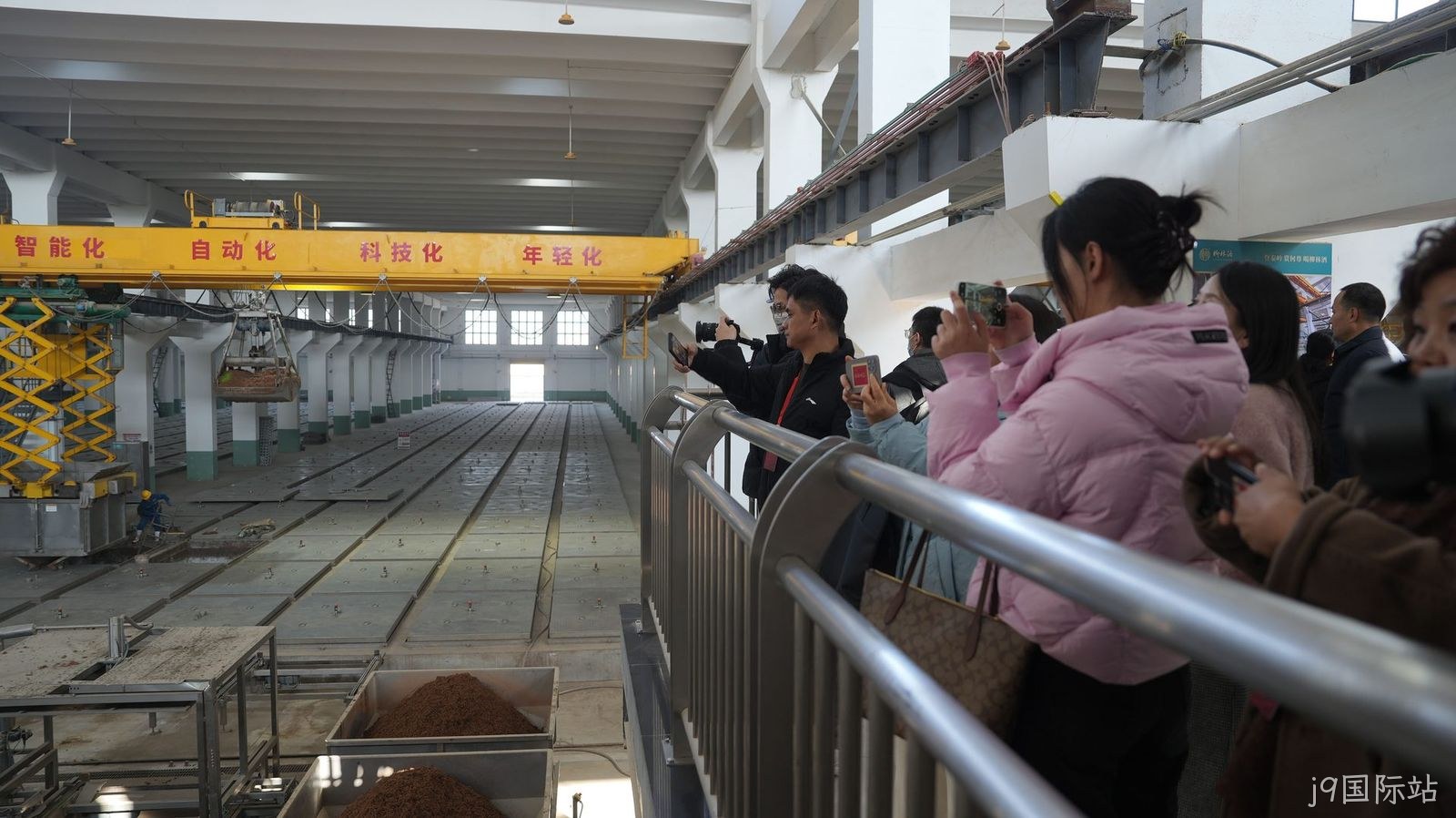 7 7